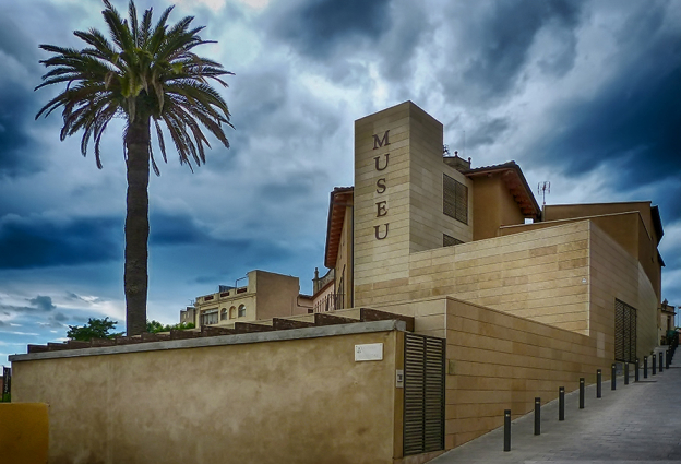 Sant Boi reuneix per primer cop en tres segles el retaule gòtic de Lluís Dalmau